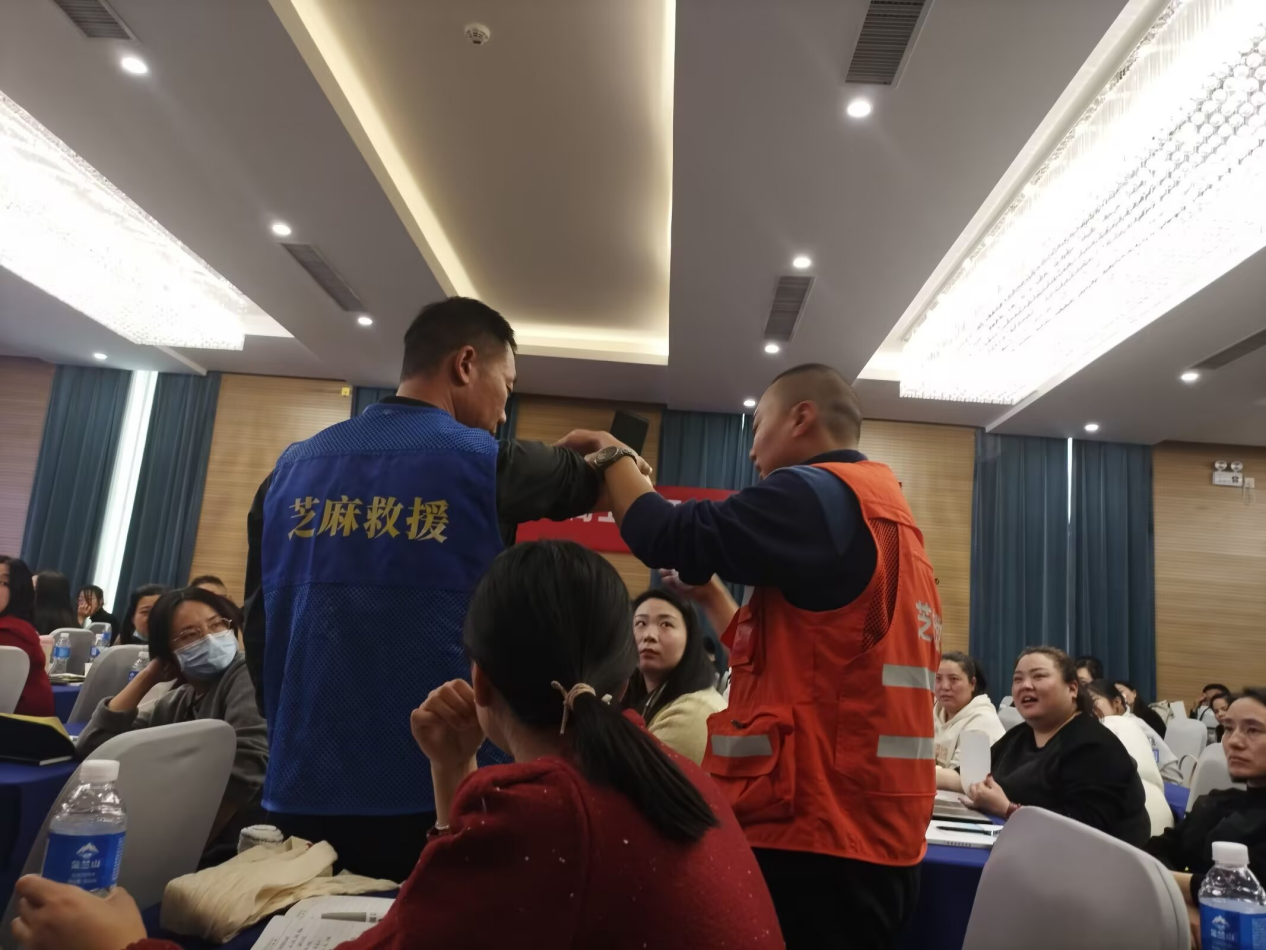 強(qiáng)化培訓(xùn)練內(nèi)功,提升技能增活力 強(qiáng)化培訓(xùn)練內(nèi)功,提升技能增活力